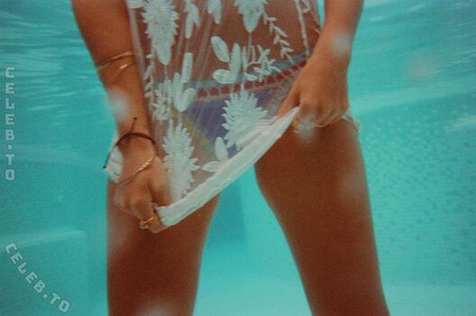Full leaked Ashley benson private photo