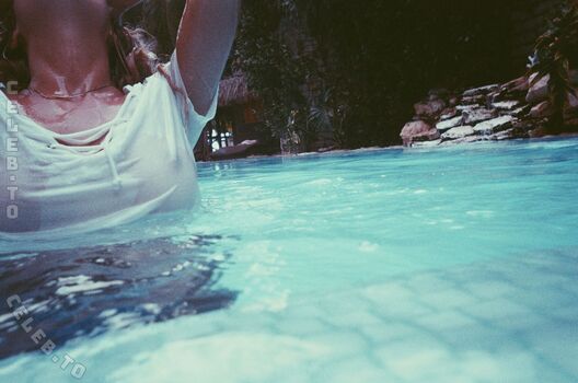 Full leaked Ashley benson private photo