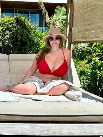 Full leaked Ashley bridges private photo