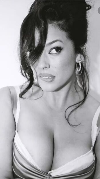 Full leaked Ashley graham private photo