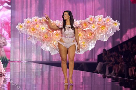 Full leaked Ashley graham private photo