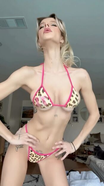 Ashley Matheson Smashedely