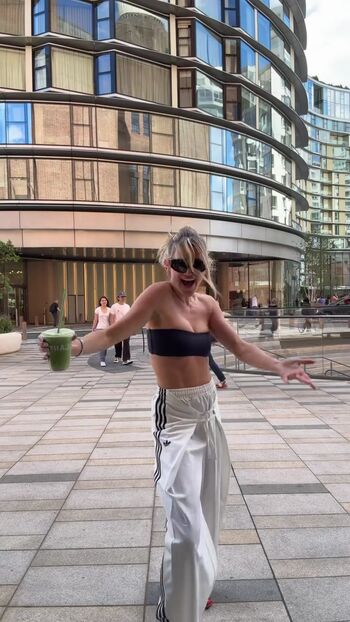 Full leaked Ashley roberts private photo