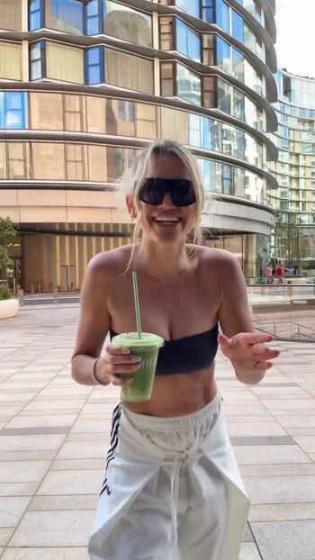Full leaked Ashley roberts private photo