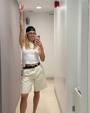 Full leaked Ashley roberts private photo