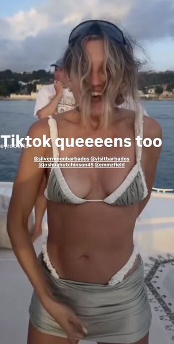 Full leaked Ashley roberts page private photo
