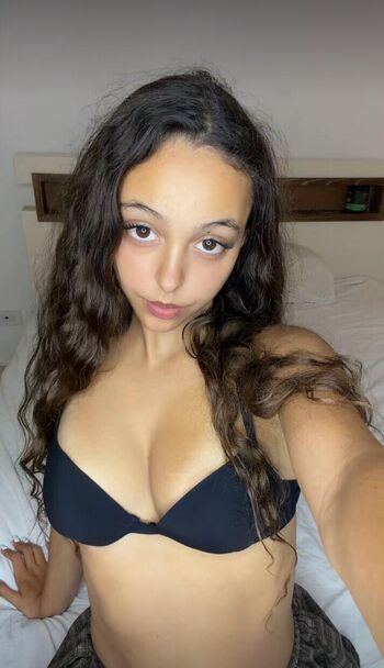 Full leaked Ashleyfeles private photo
