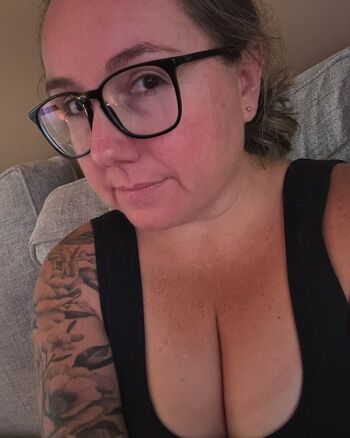 Full leaked Ashleylou private photo