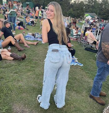 Full leaked Ashleyyrobersonn private photo