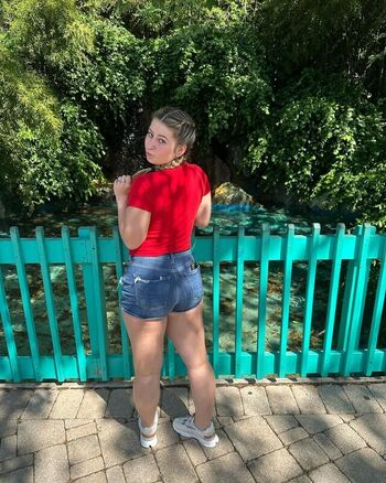 Full leaked Ashleyyrobersonn private photo
