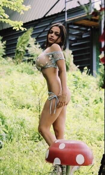 Full leaked Ashwithareal page private photo