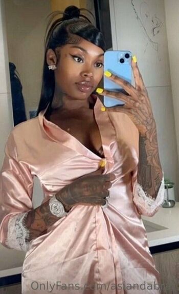 Full leaked Asian da brat page private photo