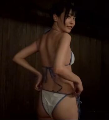 Full leaked Asian streamers private photo