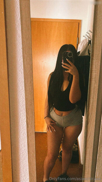 Full leaked Asianchicaaa private photo