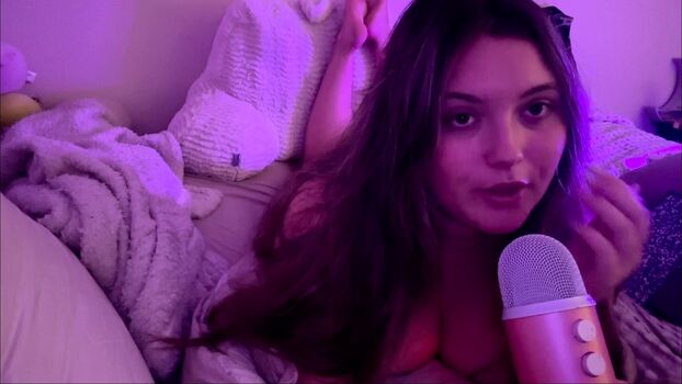 Full leaked Asmr in the pose private photo