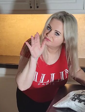 Full leaked Asmrcleaningwithme private photo