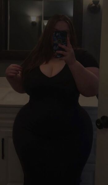 Full leaked Asszilla private photo