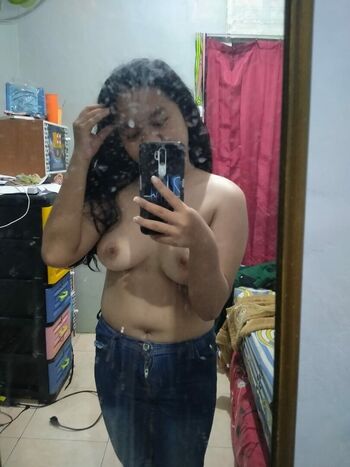 Full leaked Asti argyanti private photo