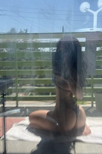 Full leaked Athenaxo private photo