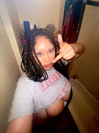 Full leaked Auntynajaa private photo