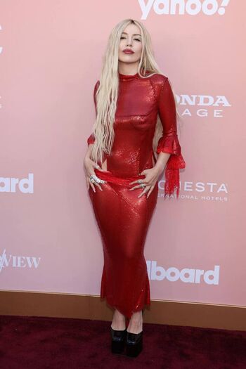 Full leaked Ava max  page private photo