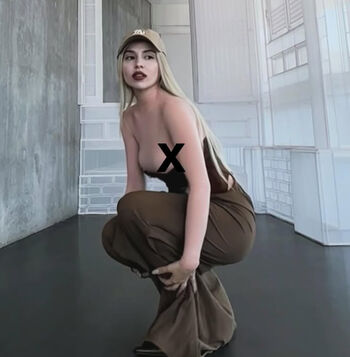 Full leaked Ava max  page private photo