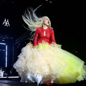 Full leaked Ava max  page private photo