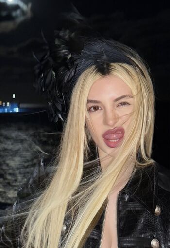 Full leaked Ava max page private photo