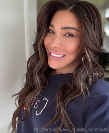 ava_muscle_mommy.ts