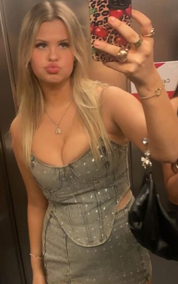 Full leaked Ava rose private photo