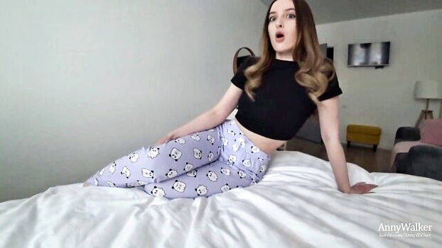 Full leaked Ava walker private photo