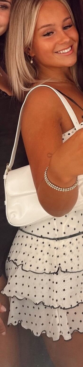 Leaked Harleeh blaiirrrrr/ private photo viral onlyfans