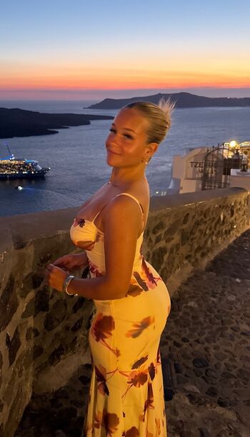 Leaked Aliss romann / private photo viral onlyfans