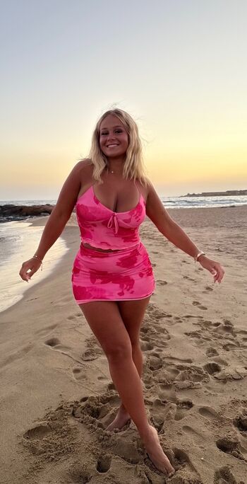 Leaked Jemima robinson/ private photo viral onlyfans