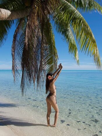 Full leaked Avasuun private photo