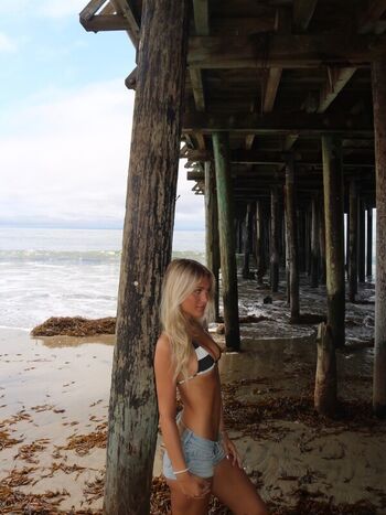 Full leaked Averi johnson page private photo
