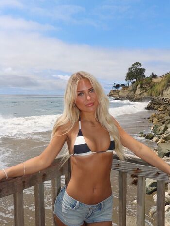 Full leaked Averi johnson private photo