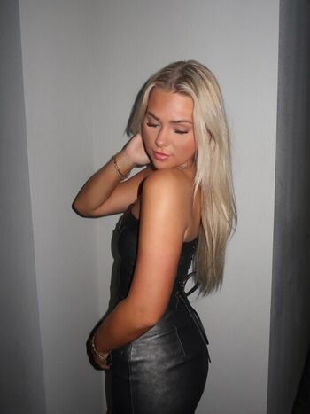 Full leaked Averi johnson private photo