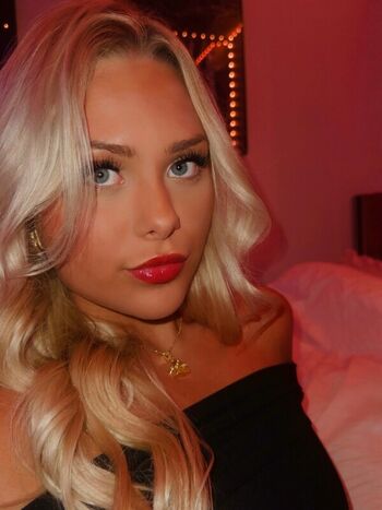 Full leaked Averi johnson private photo