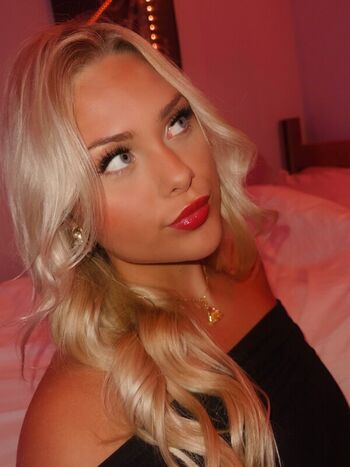 Full leaked Averi johnson private photo