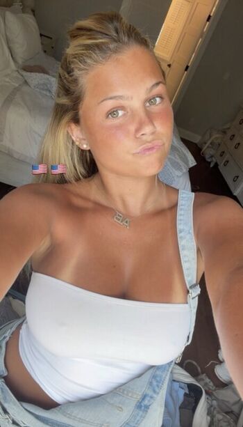 Full leaked Avery bracher private photo