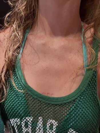Full leaked Avery shipp page private photo