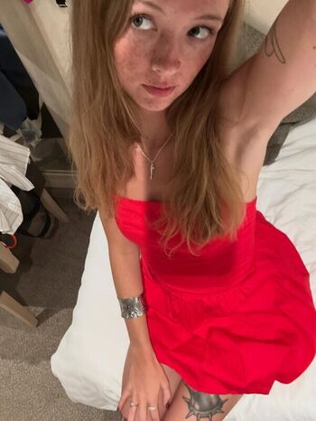 Full leaked Avery shipp page private photo