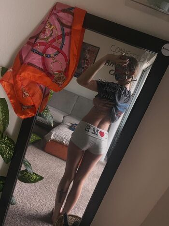 Full leaked Averyshipp private photo