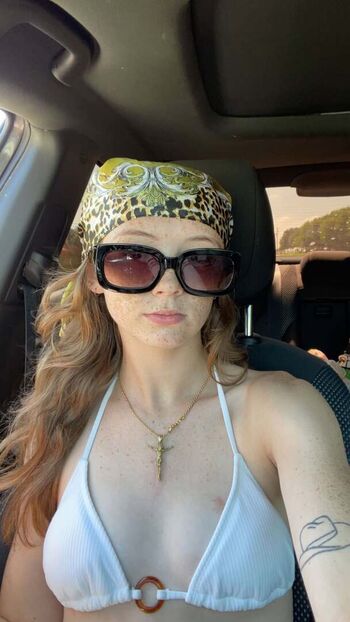 Full leaked Averyshipp private photo