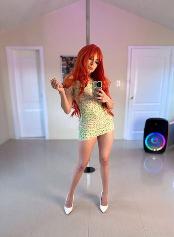 Full leaked Avislovee private photo