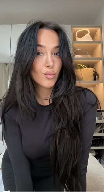 Full leaked Axelle agostini private photo