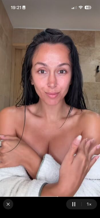 Full leaked Axelle agostini private photo