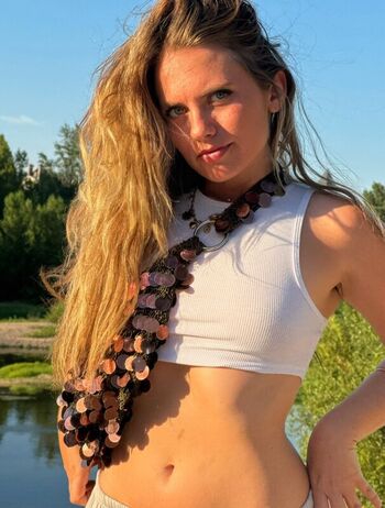 Full leaked Axelle maga private photo