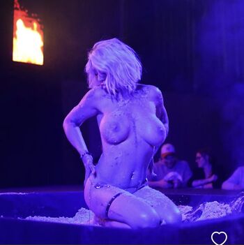 Full leaked Aya show private photo